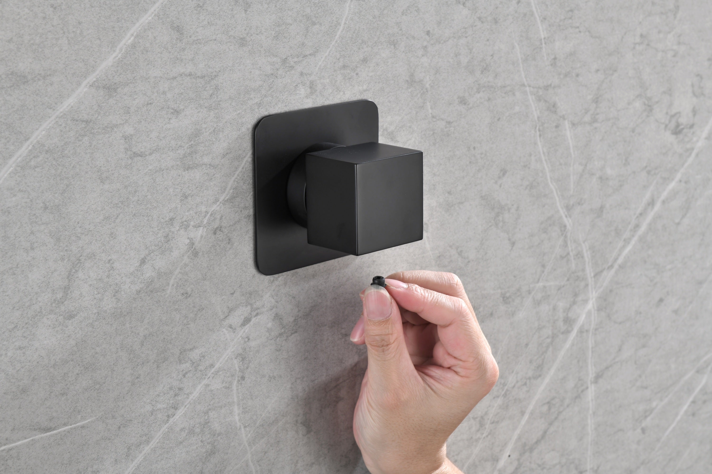 Master Shower Volume Control
Adjustable brass handle valve body, 1 piece each on the left and right