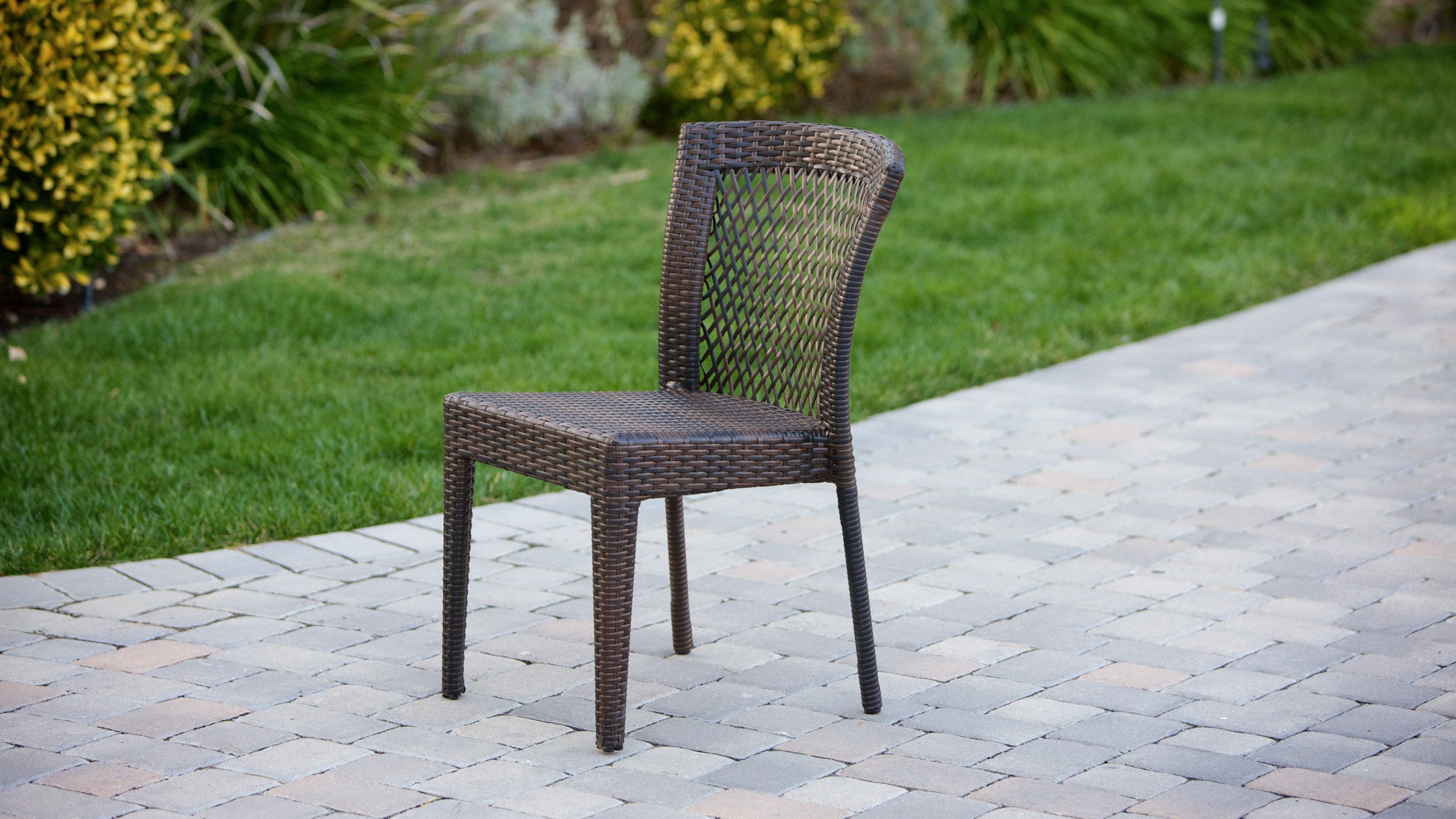 FARLEY STACKING SIDECHAIR