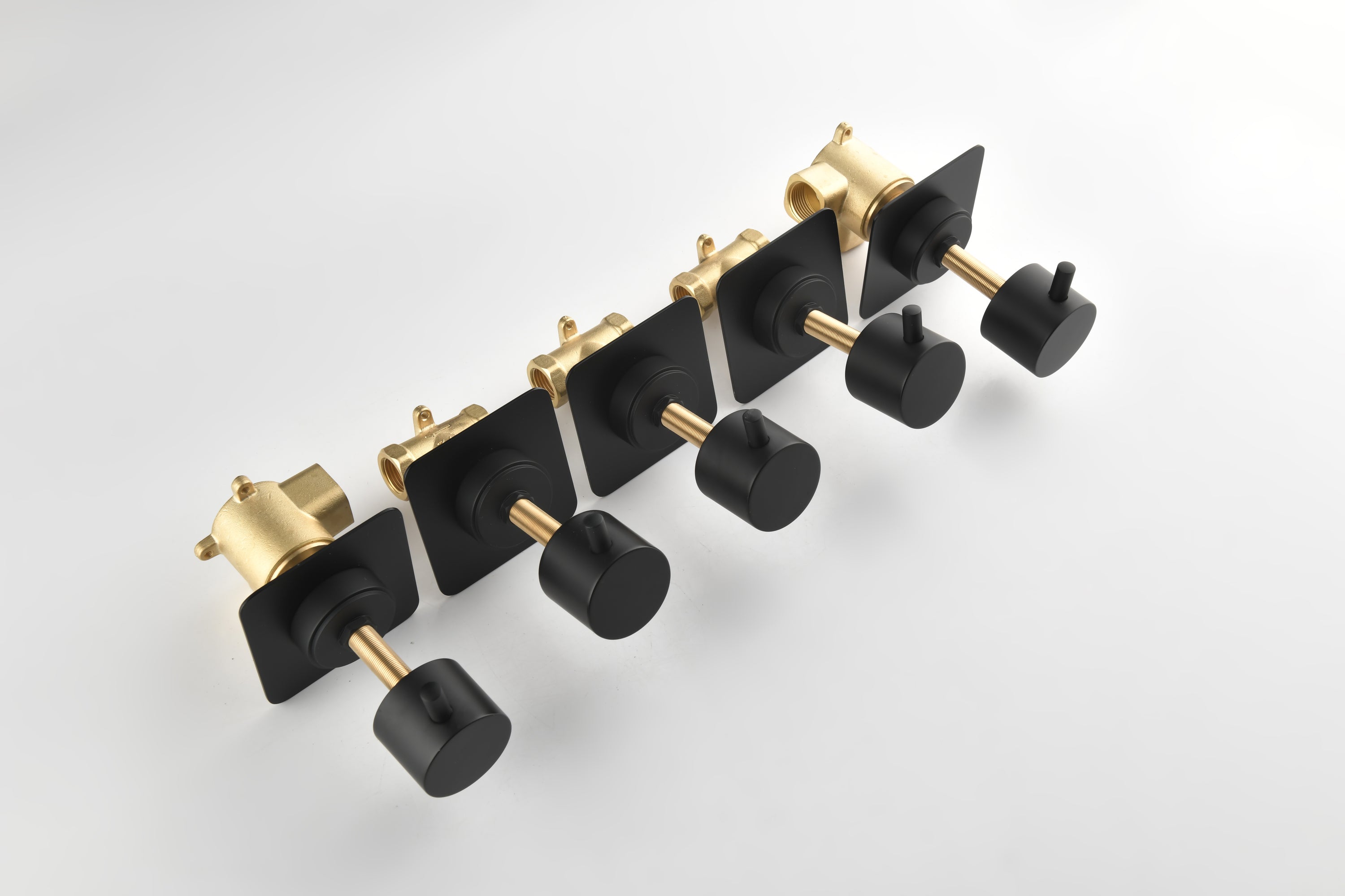 3/4" Cast Metal Volume Control Valve 3-Piece Extra High Flow Master Shower Volume Control
Adjustable brass handle valve body, 1 piece each on the left and right