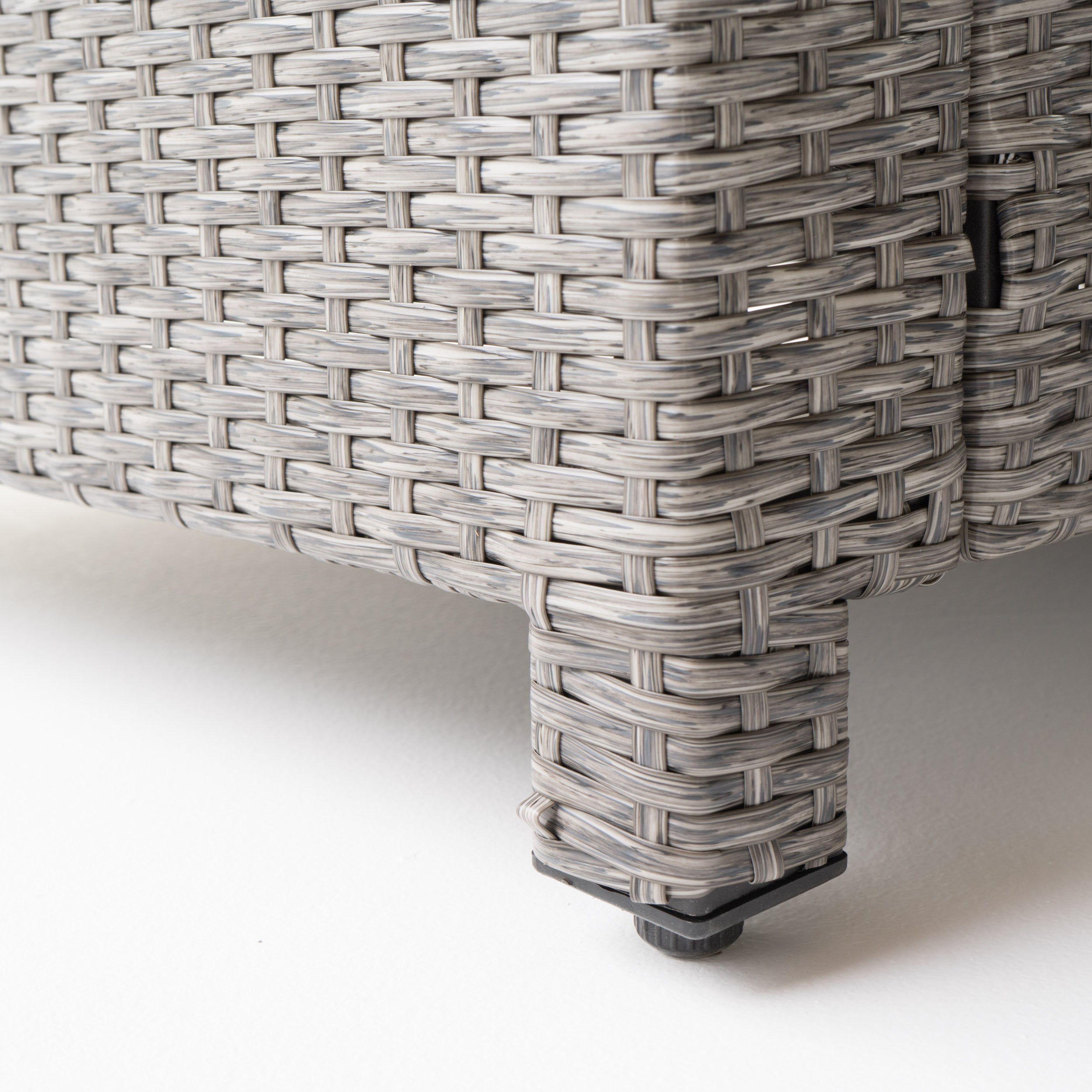 PUERTA V SHAPE SECTIONAL - CORNER & COFFEE TABLE