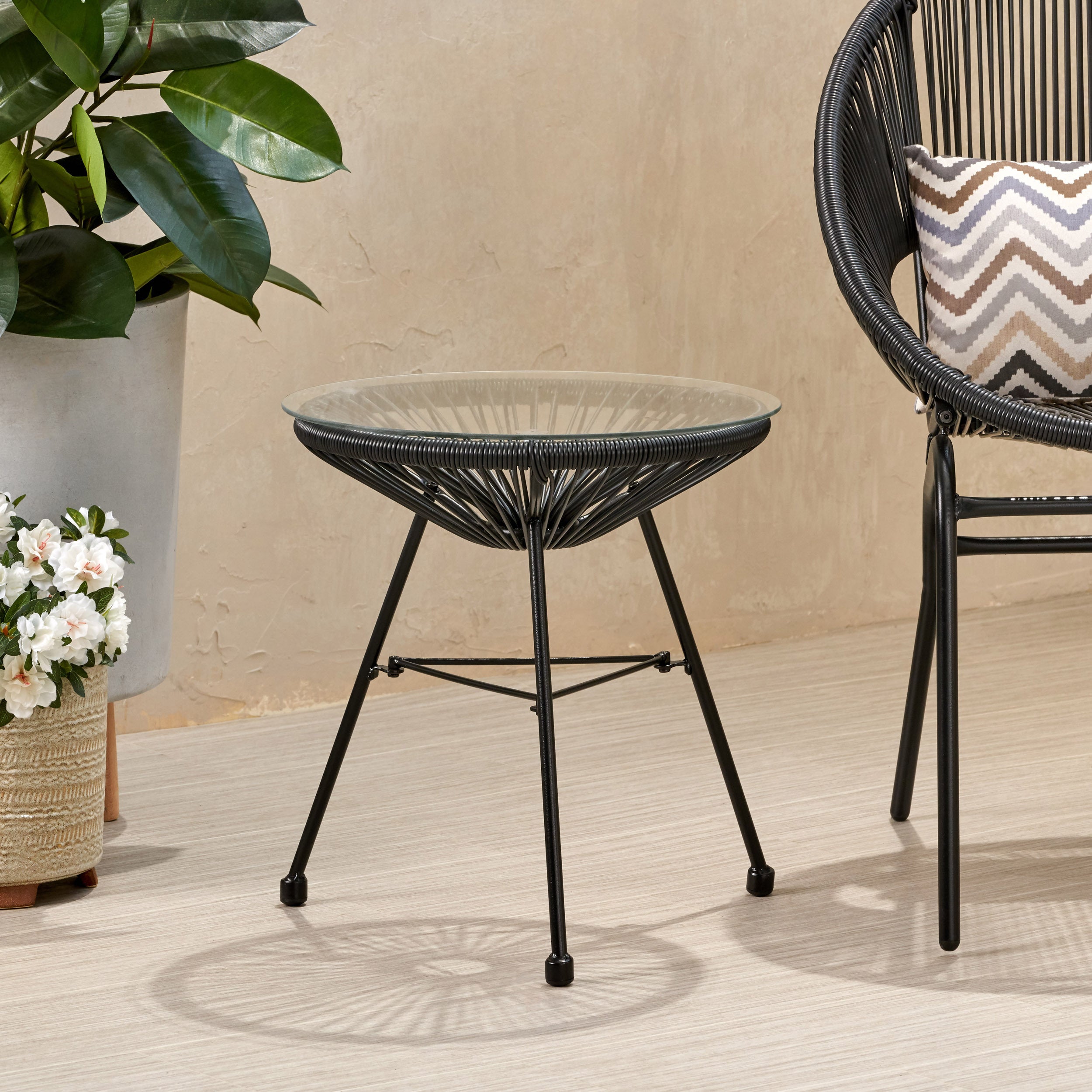 NUSA SIDE TABLE