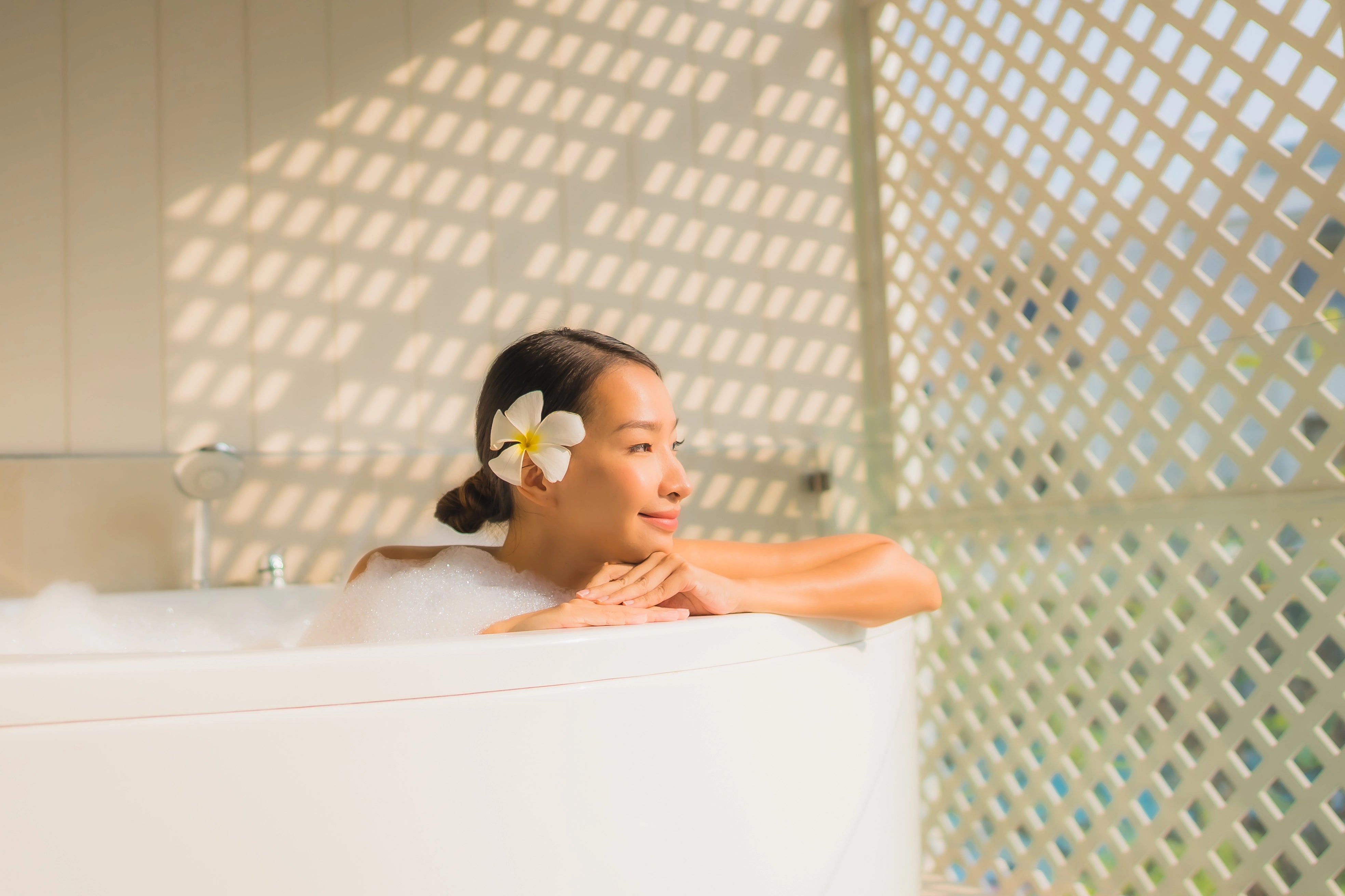 The Ultimate Relaxing Bath Experience: Transform Your Tub into a Haven