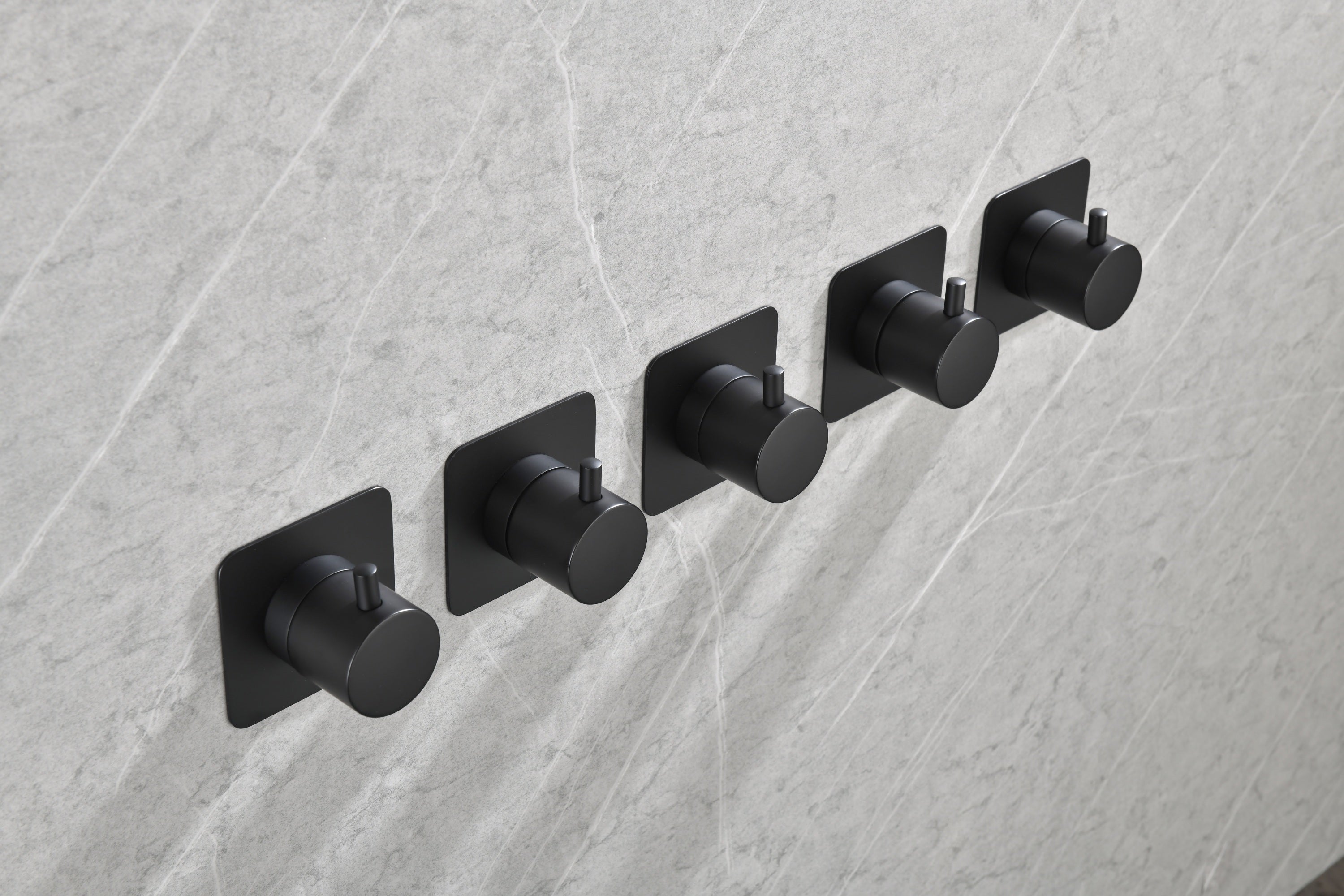 3/4" Cast Metal Volume Control Valve 3-Piece Extra High Flow Master Shower Volume Control
Adjustable brass handle valve body, 1 piece each on the left and right