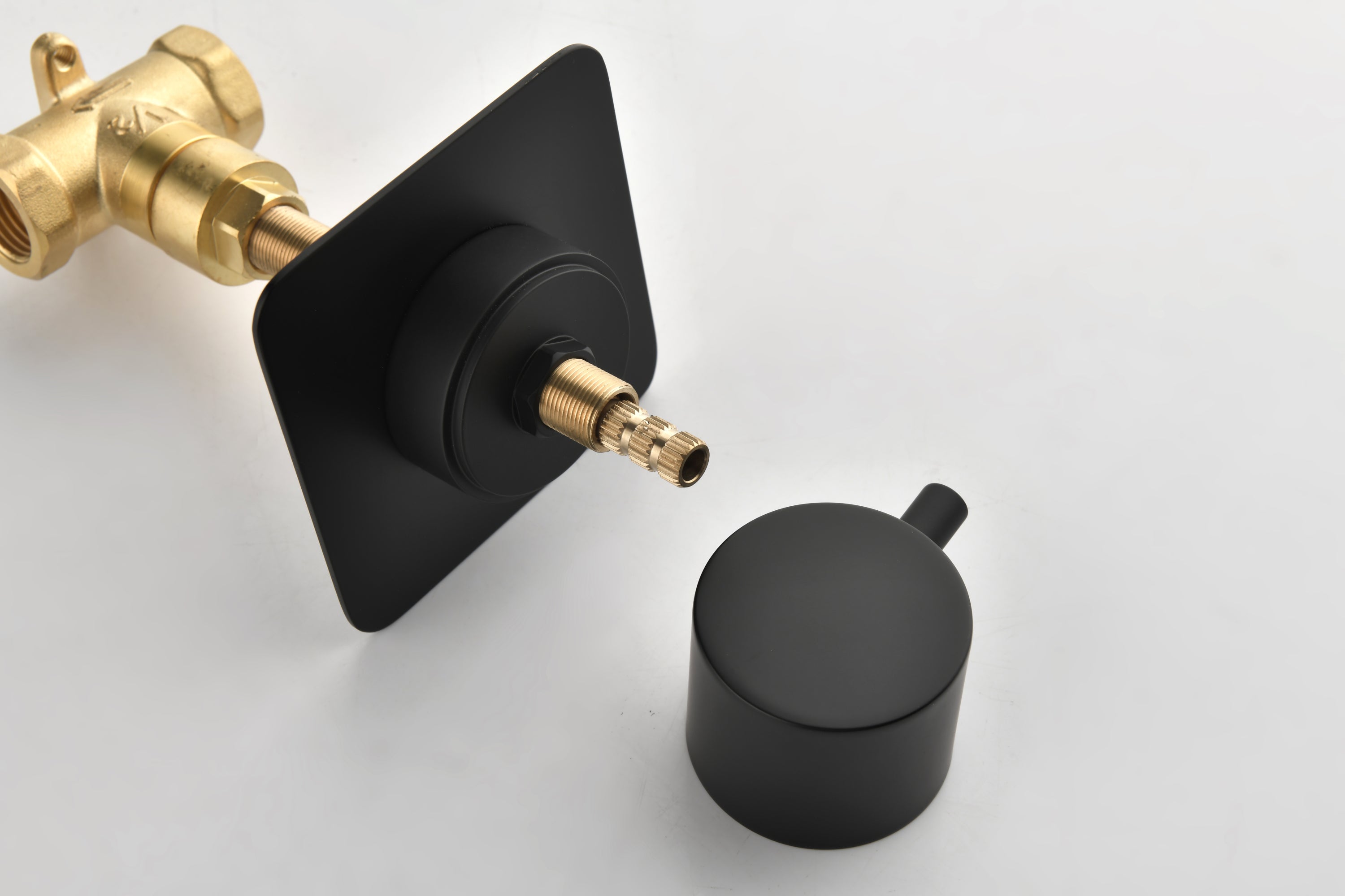 3/4" Cast Metal Volume Control Valve 3-Piece Extra High Flow Master Shower Volume Control
Adjustable brass handle valve body, 1 piece each on the left and right