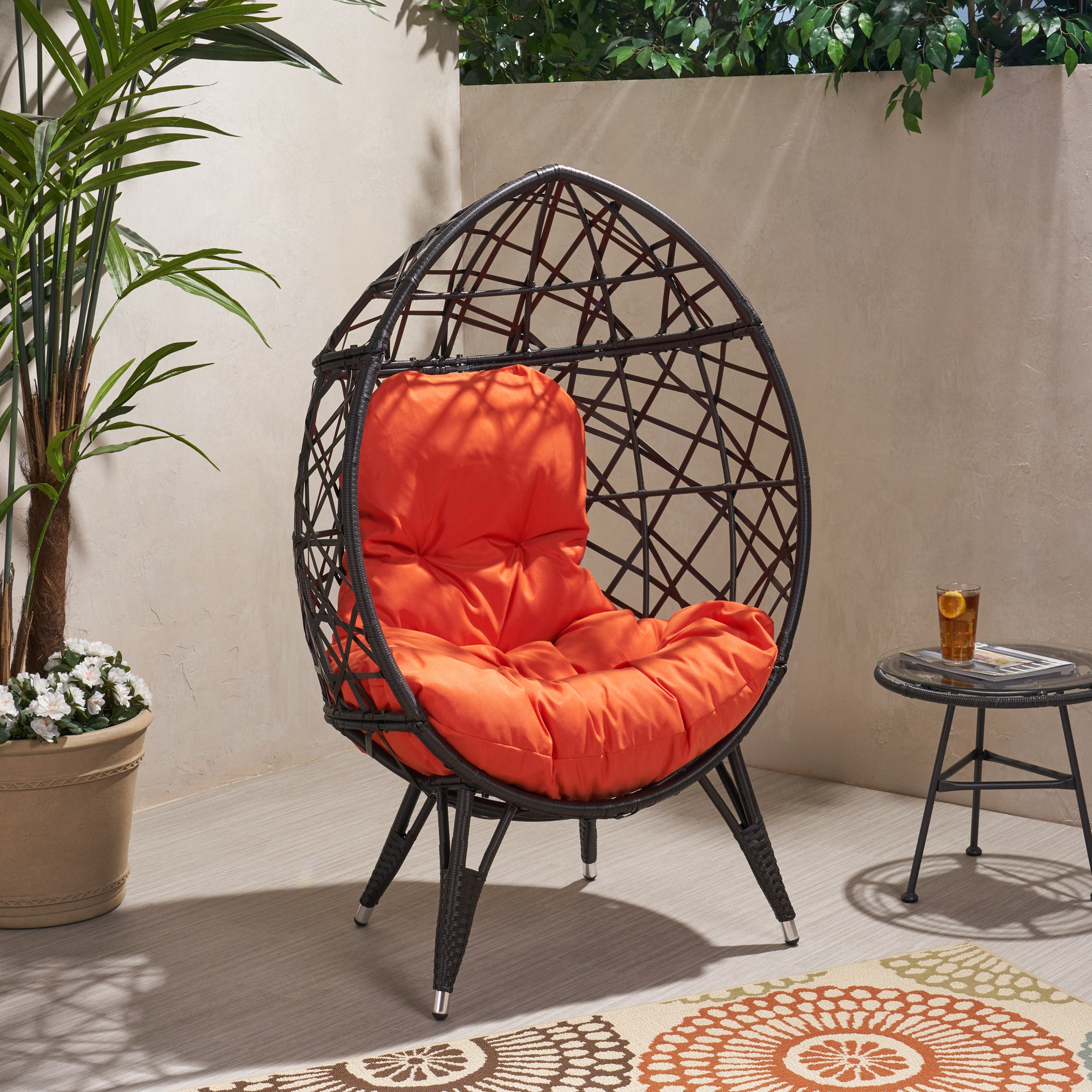 PALAZZO TEARDROP CHAIR