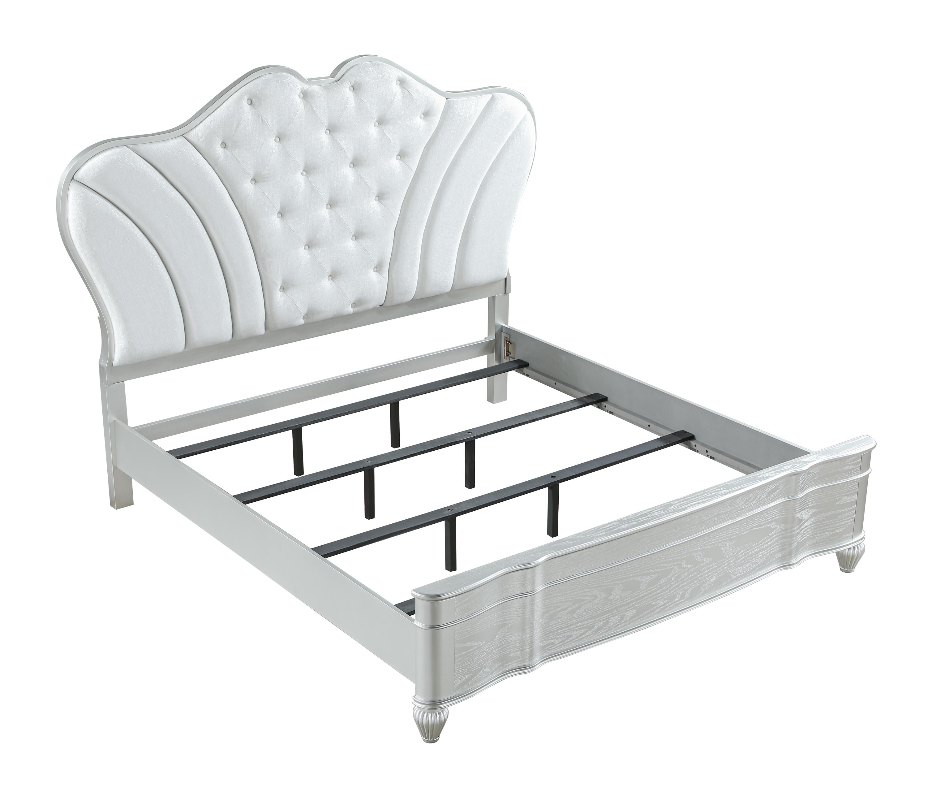 Landmark Traditional Style Upholstered Button-Tufted King Bed Made with Wood in Silver