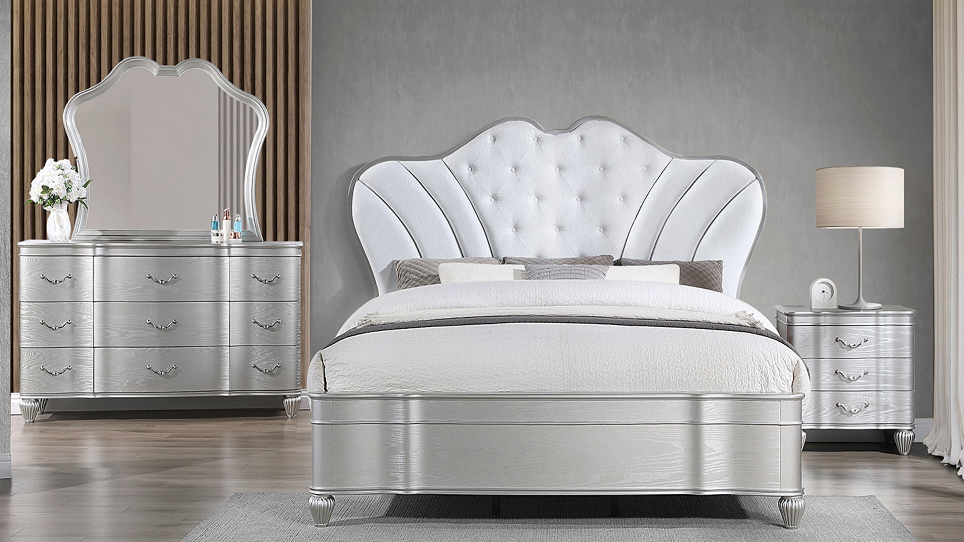 Landmark Traditional Style Upholstered Button-Tufted Queen Bed Made with Wood in Silver