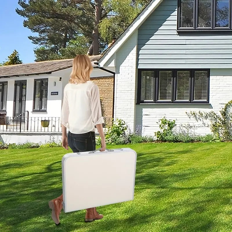 Small outdoor folding table