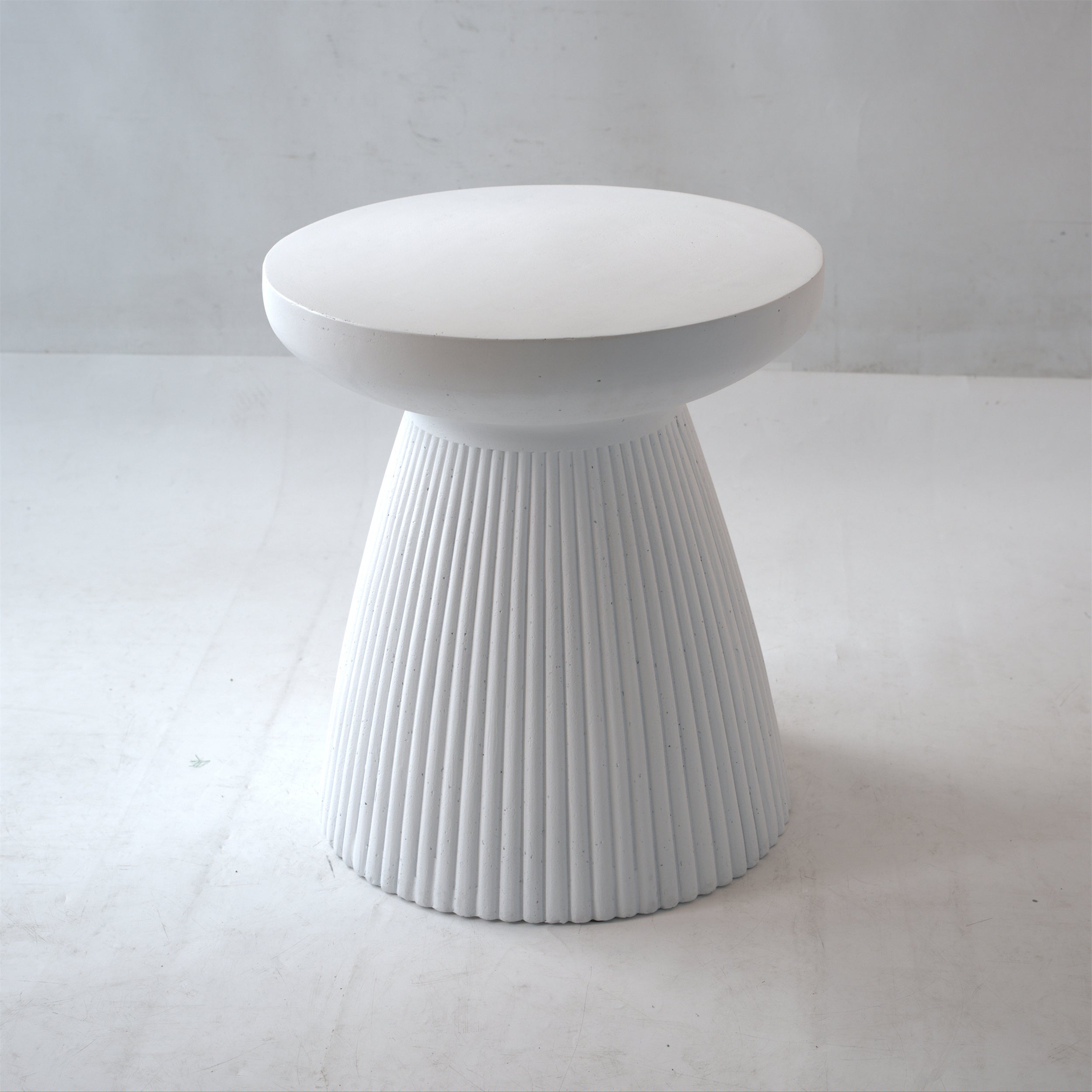 Decorative Garden End Table, 18.1" H Modern Heavy Duty Patio Sturdy Faux Terrazzo Accent Table Side Table Plant Table for Indoor Outdoor