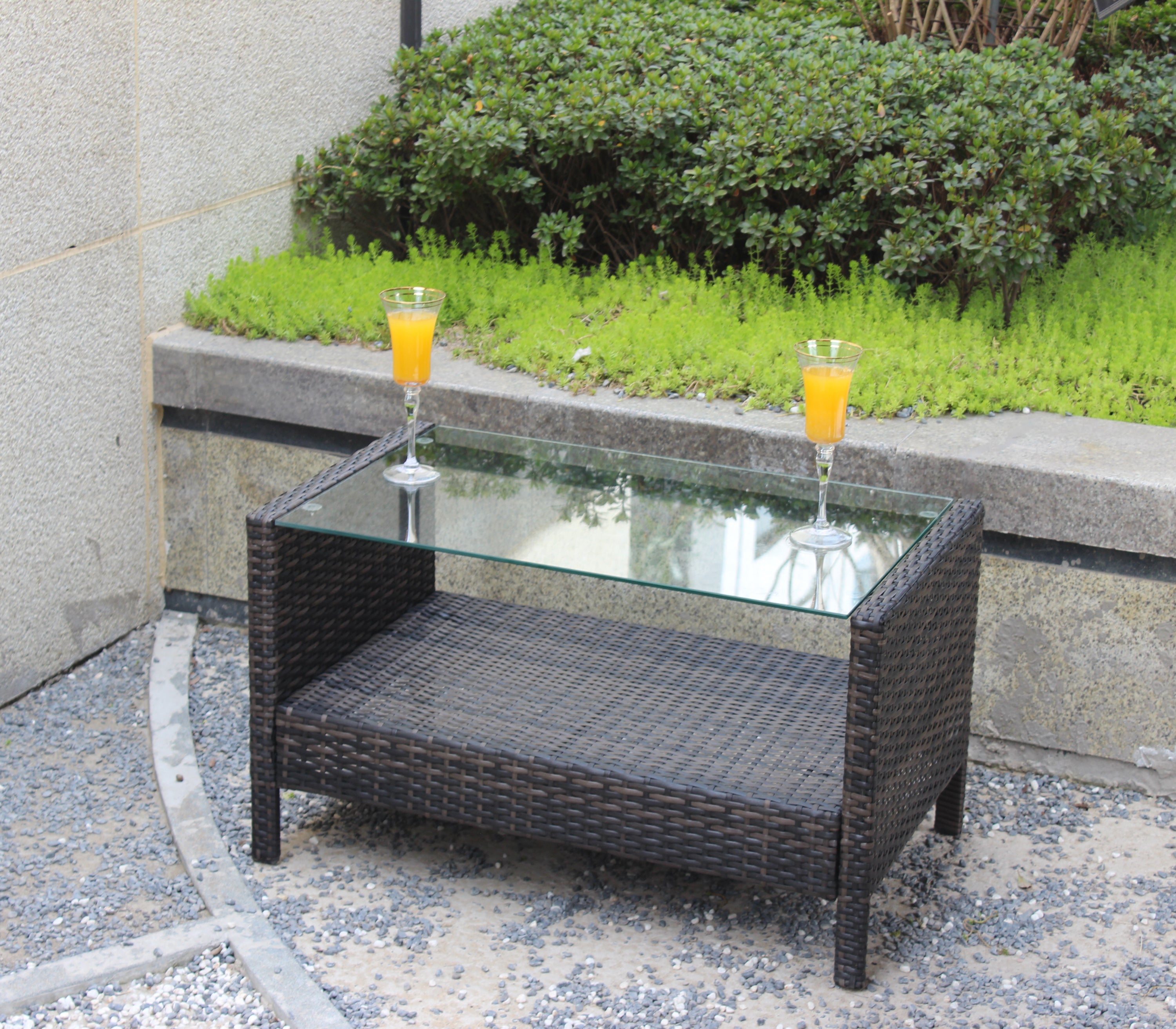 Outdoor patio Furniture  Coffee Table with clear tempered glass