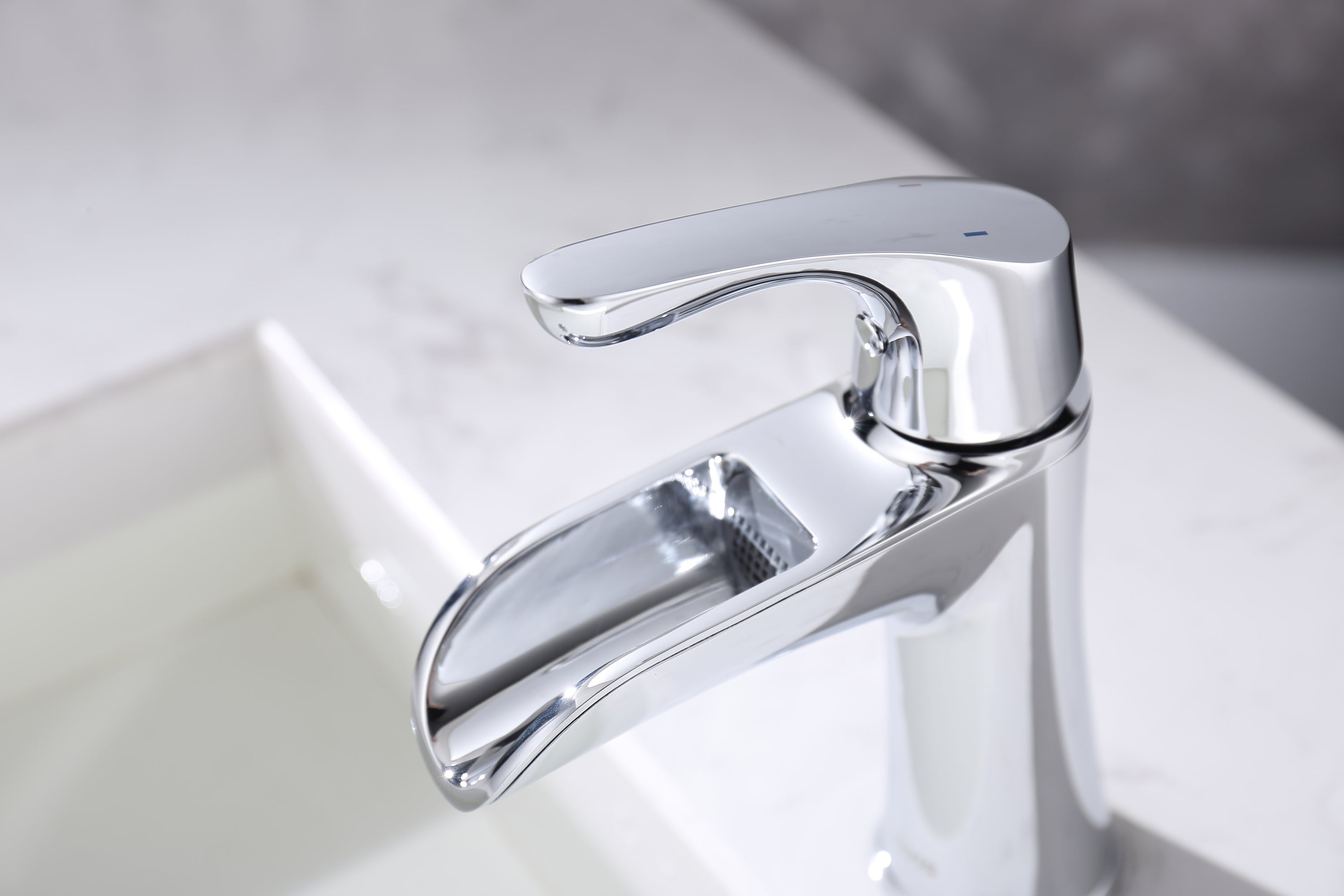 Single Hole Bathroom Faucet