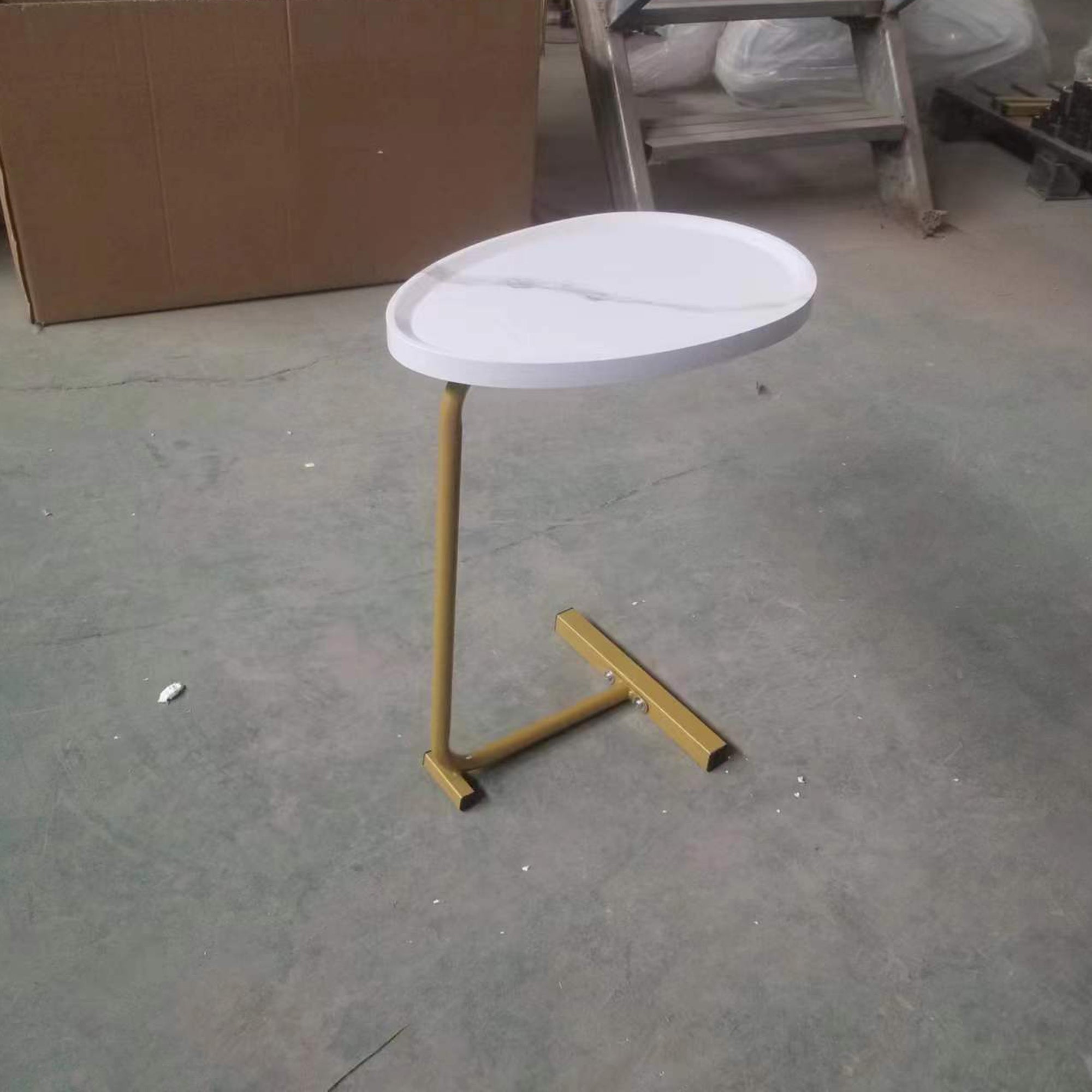 White C-shaped Side Table, Small Sofa Table for Cough, Bederoom