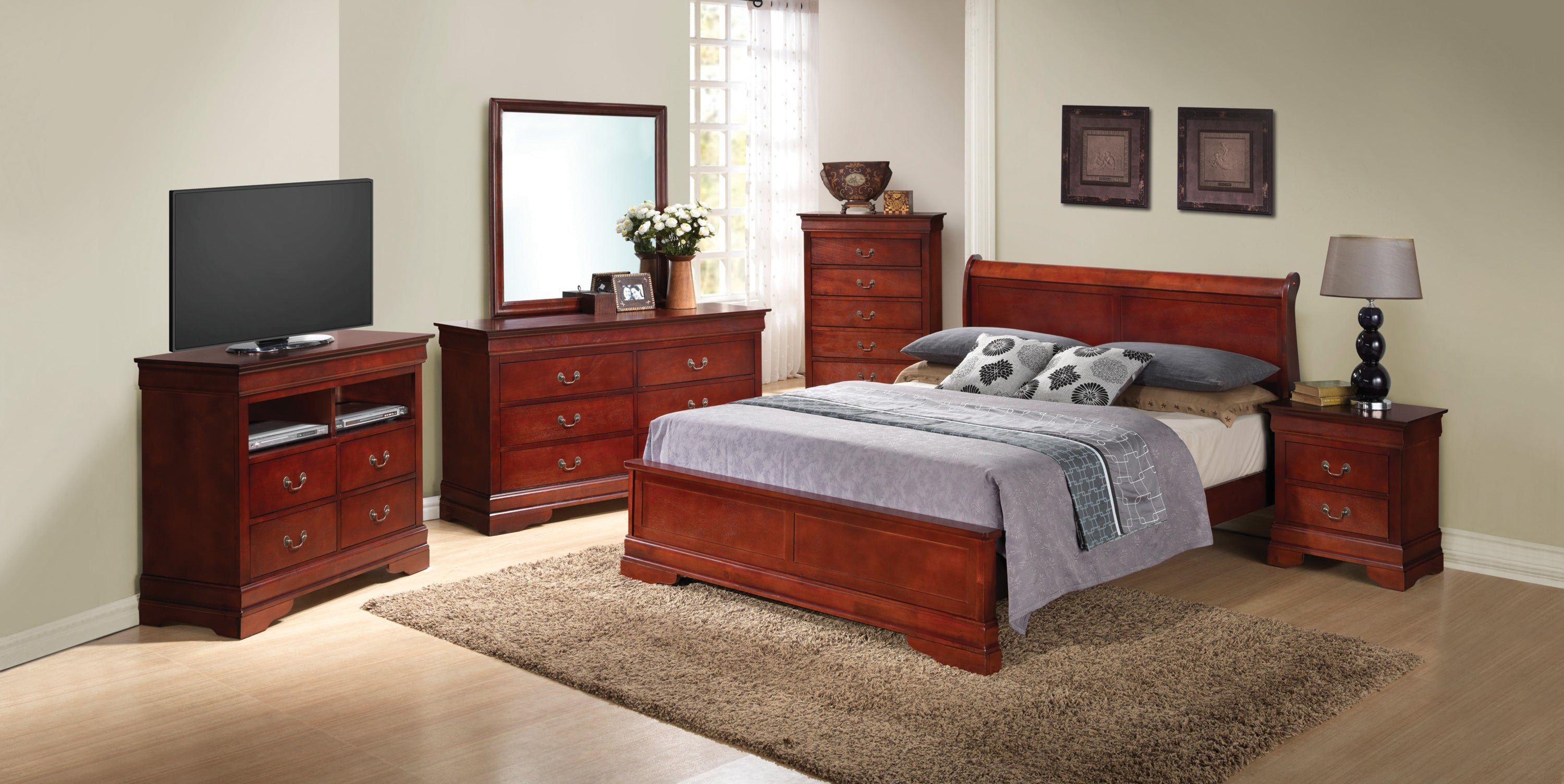 Charming Cherry Wood Bed With Traditional Flair