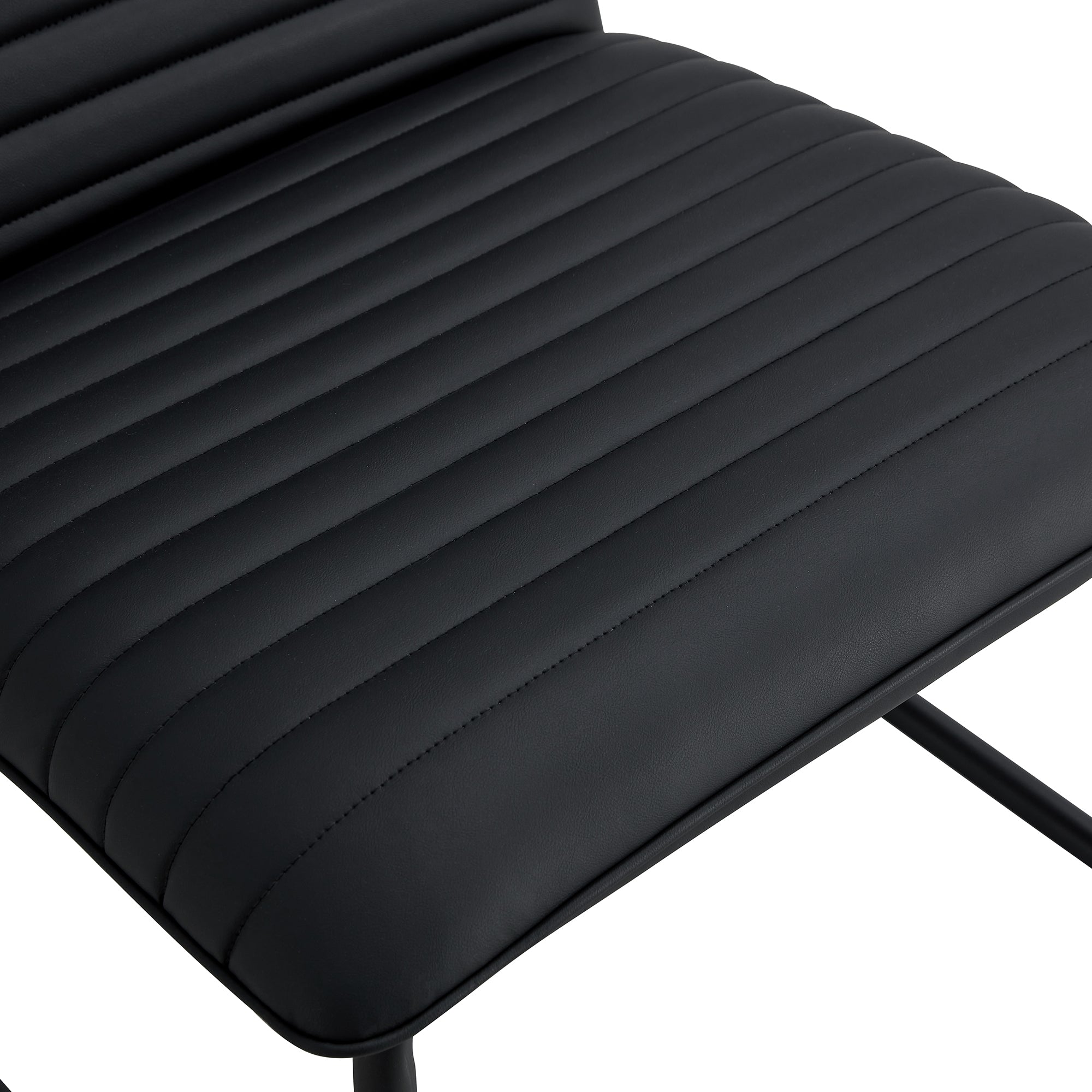 Black minimalist armless sofa chair with PU backrest, paired with black metal legs, suitable for offices, restaurants, kitchens, and bedrooms