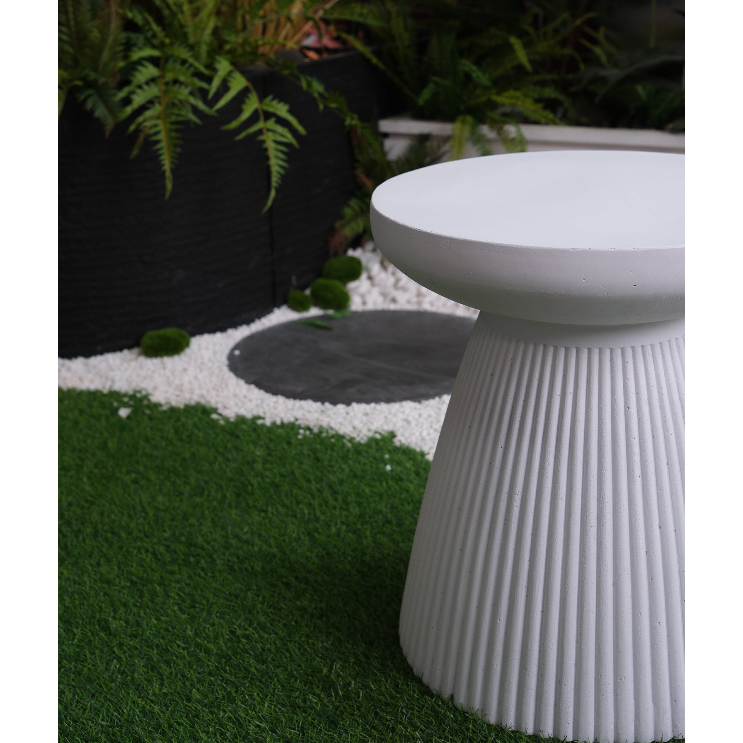 Decorative Garden End Table, 18.1" H Modern Heavy Duty Patio Sturdy Faux Terrazzo Accent Table Side Table Plant Table for Indoor Outdoor