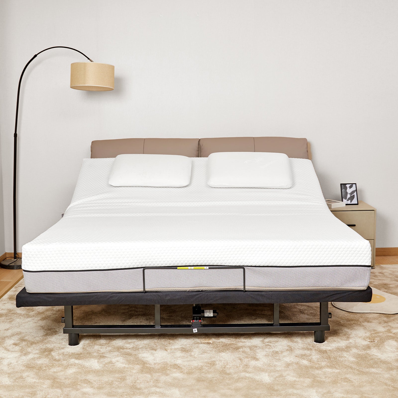 Adjustable Bed Base Frame Queen Bed Frame with Head and Foot Incline Wireless Remote Zero Gravity Quiet Motor Black Queen