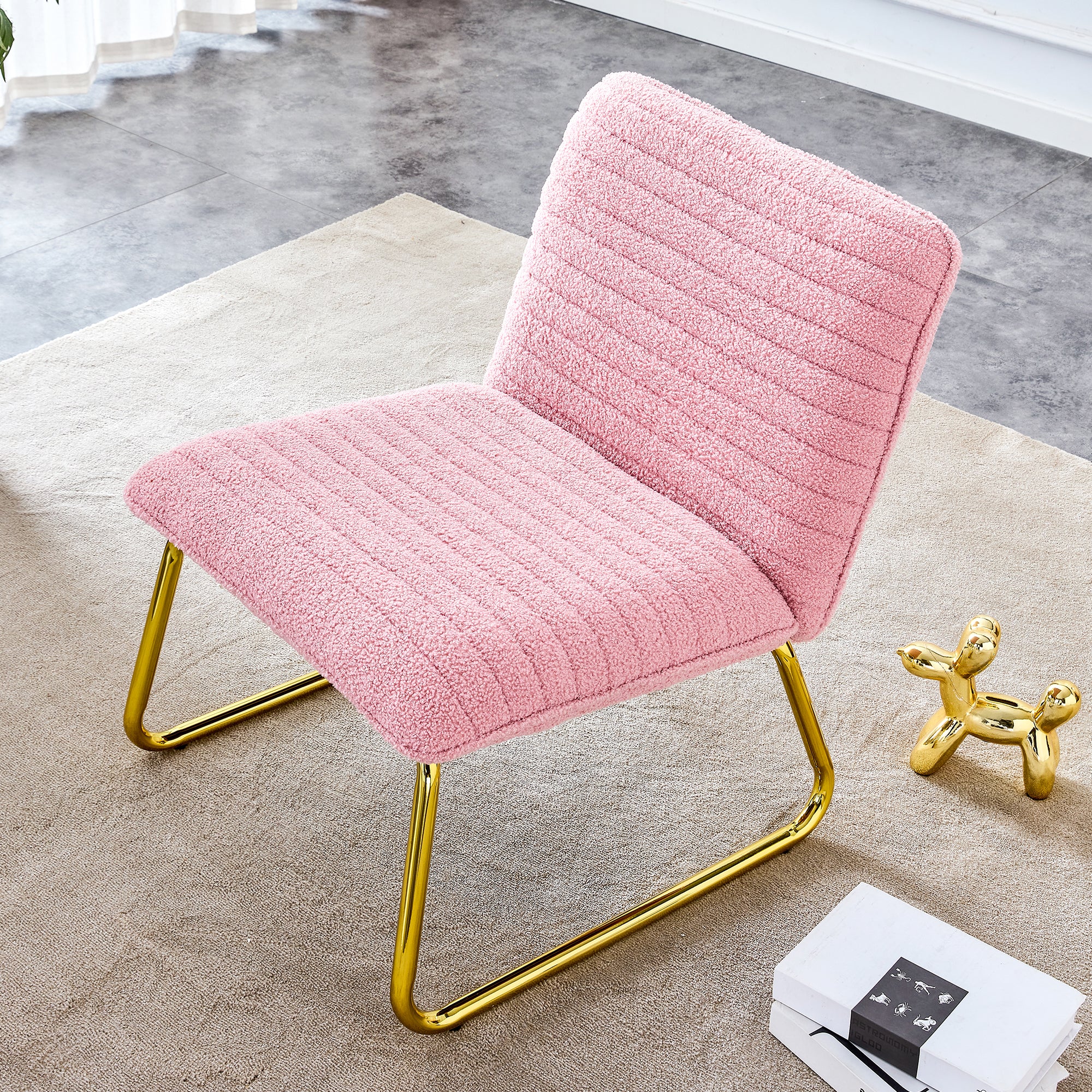 Modern minimalist pink plush fabric single person sofa chair with golden metal legs. Suitable for living room, bedroom, club, comfortable cushioned single person leisure sofa