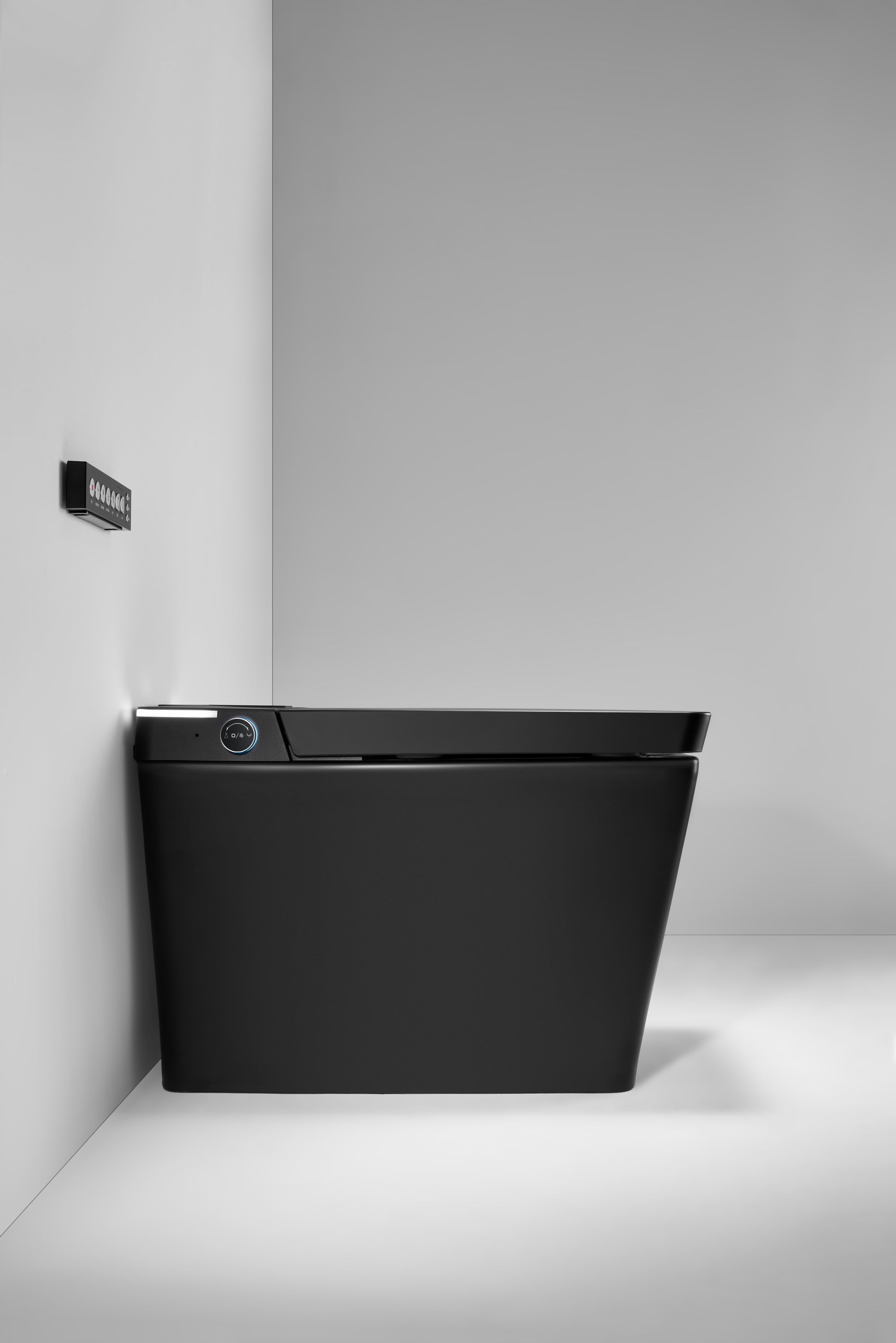 Multifunctional flat square smart toilet with automatic flush with remote control/foot sensor/night light/Matte Black